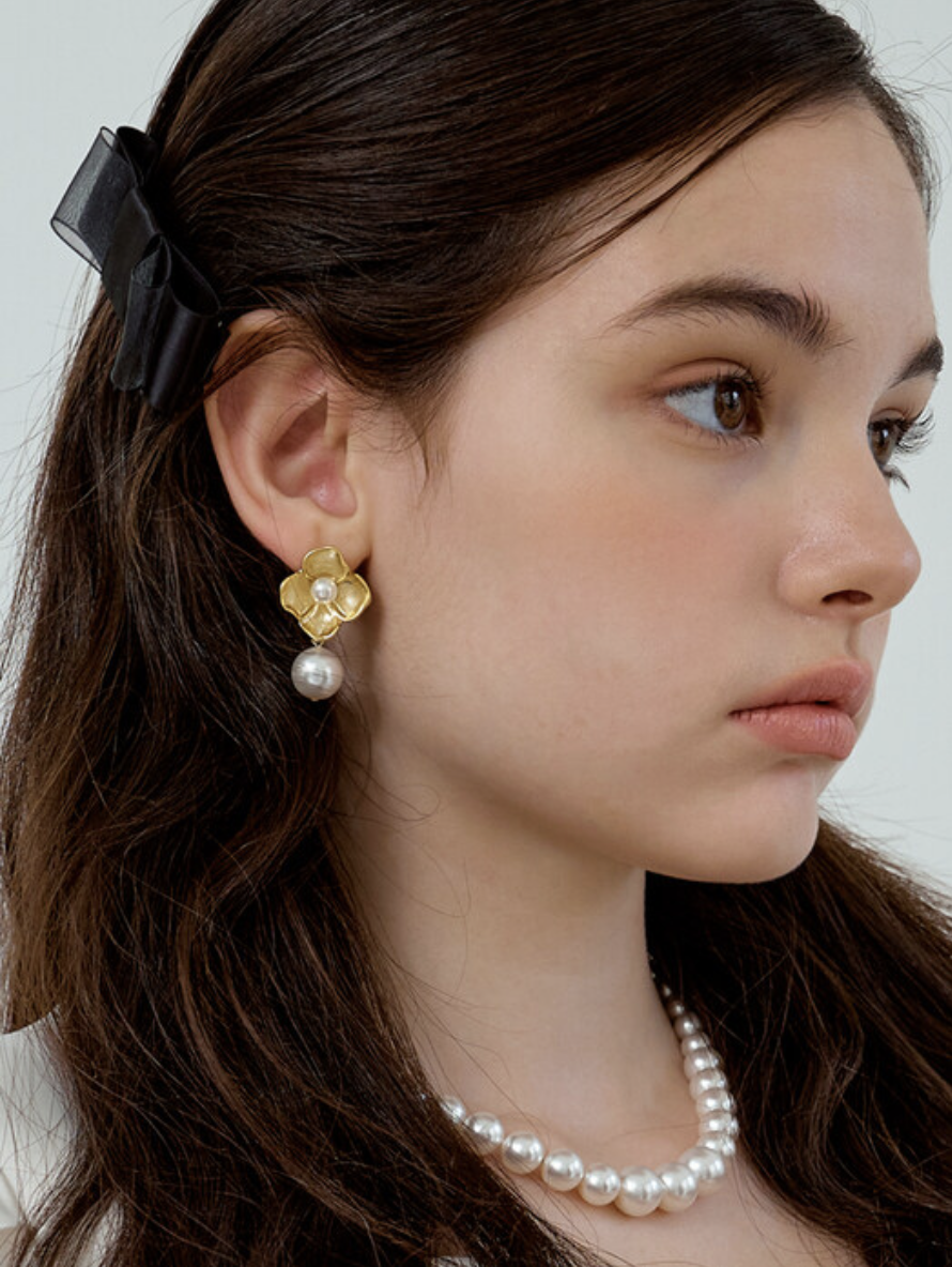 mood gold flower earring