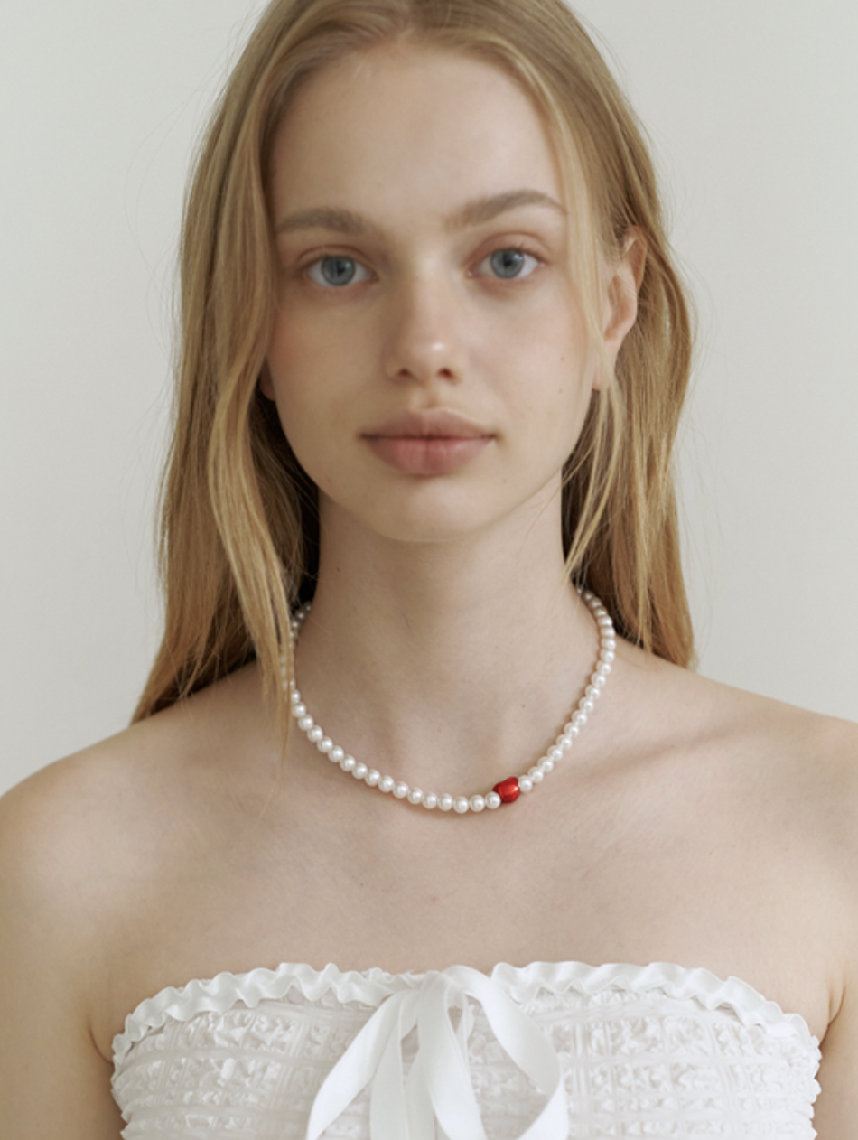 red heart point pearl necklace