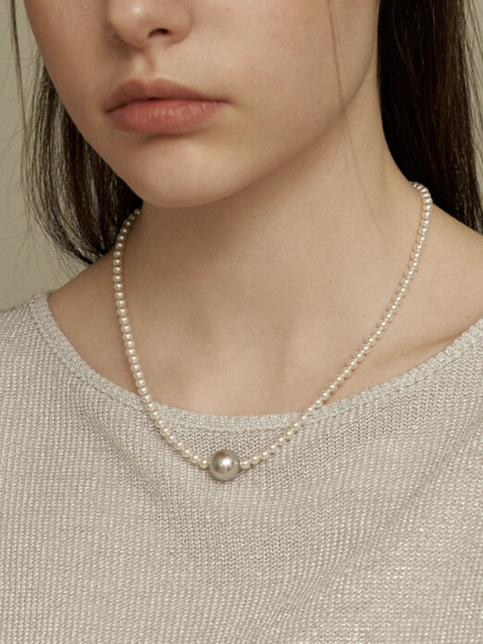 white swarovski point gray pearl necklace